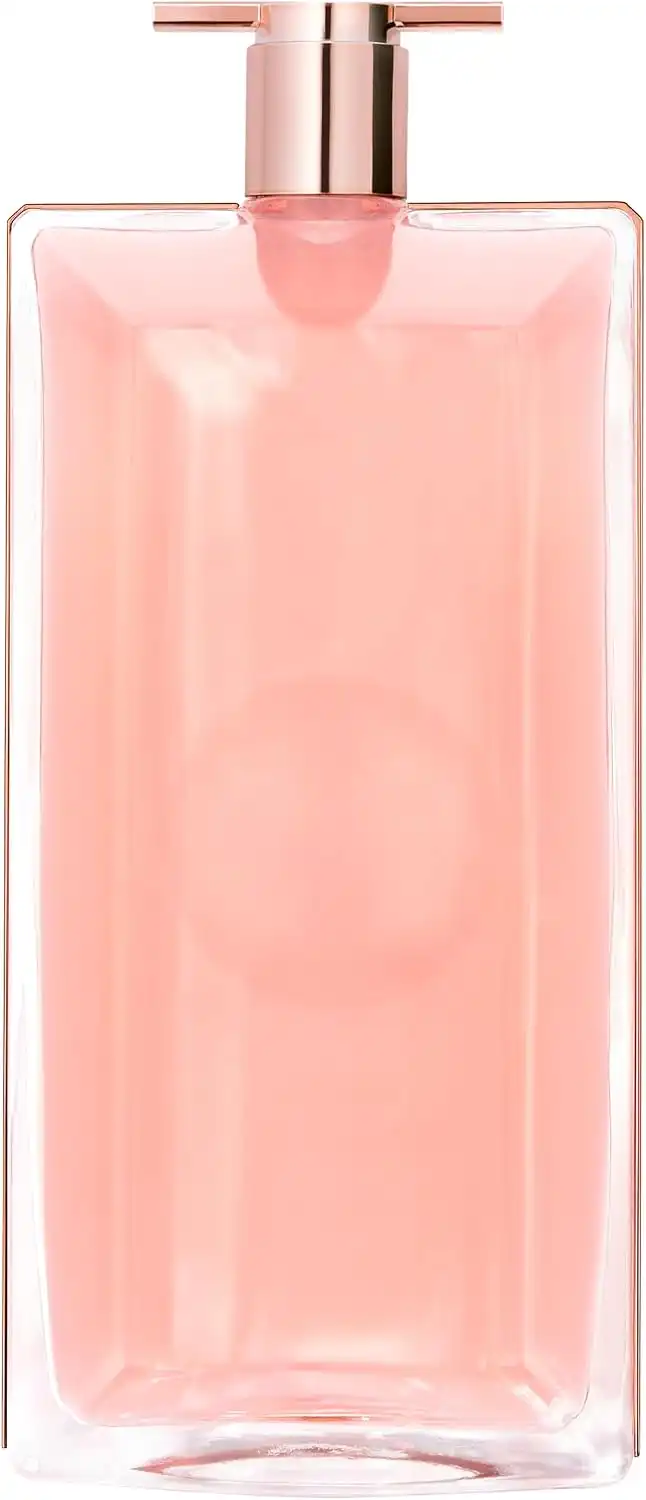 Frasco fino do Lancôme Idôle com líquido rosado e tampa dourada
